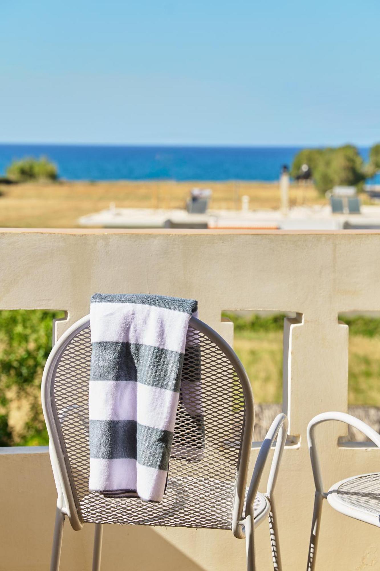 Villa Gereoudis Seaview Apartments-Pool & Bar Колимварион Экстерьер фото