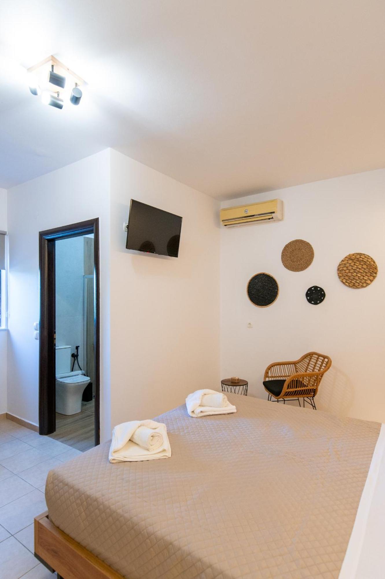 Villa Gereoudis Seaview Apartments-Pool & Bar Колимварион Экстерьер фото